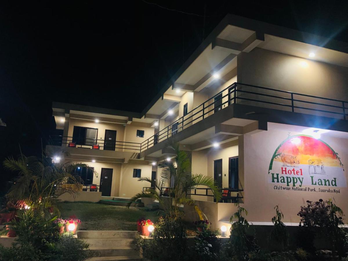 Hotel Happy Land Chitwan Exterior photo